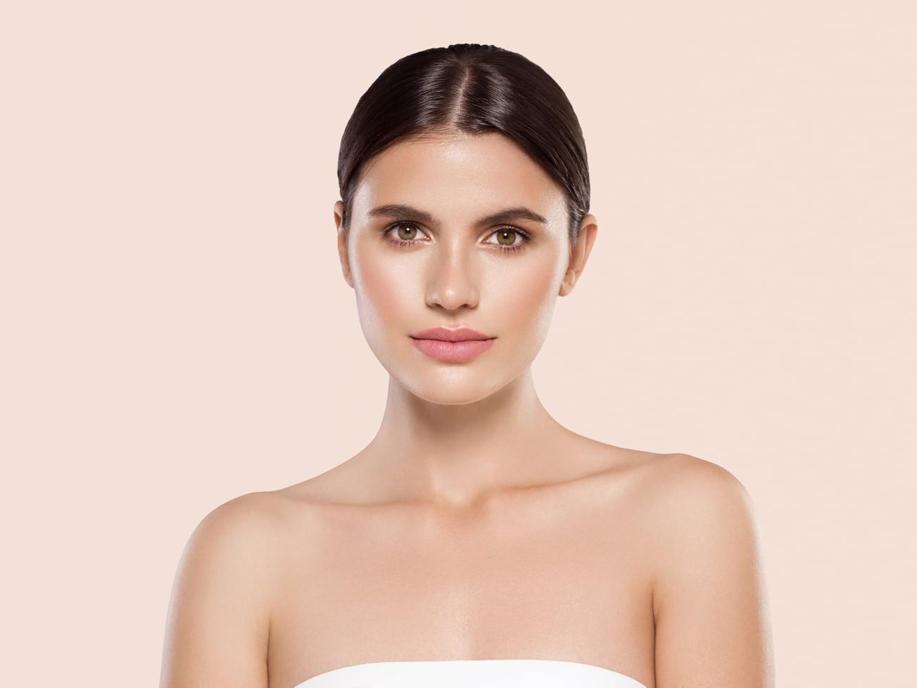 perfect fresh clean skin brunette short hair youth PH7VGGT